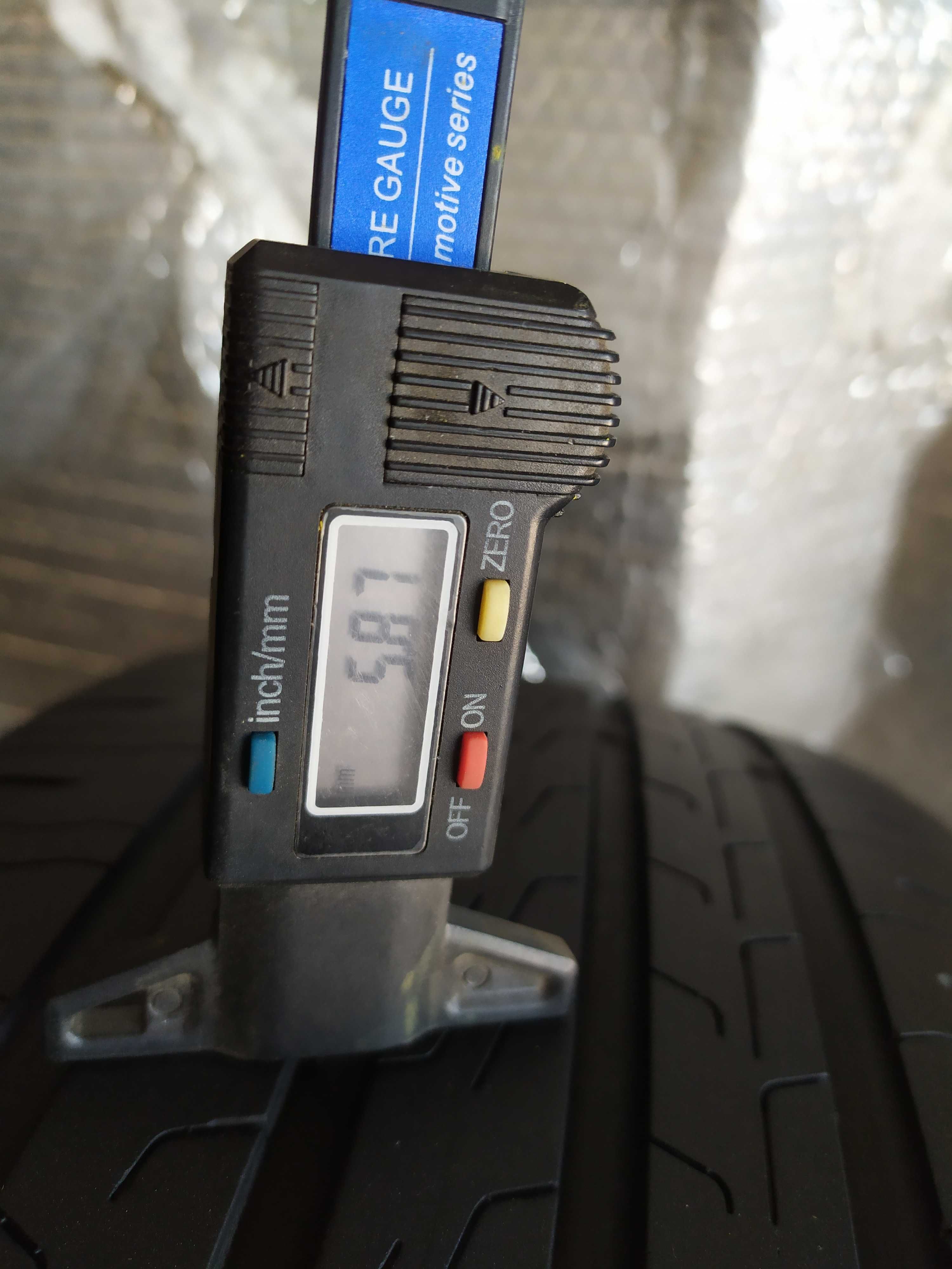 Шини Б/в 225.60.18 пара Continental