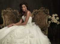 Свадебное платье Allure bridals