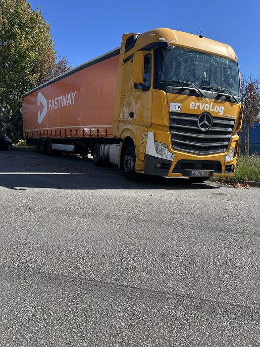 Conjunto Mercedes Actros + Semi Reboque Krone