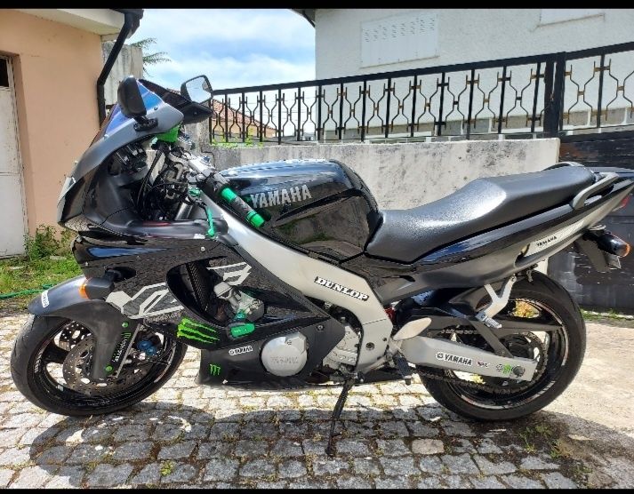 Yamaha yzf thundercat 600c