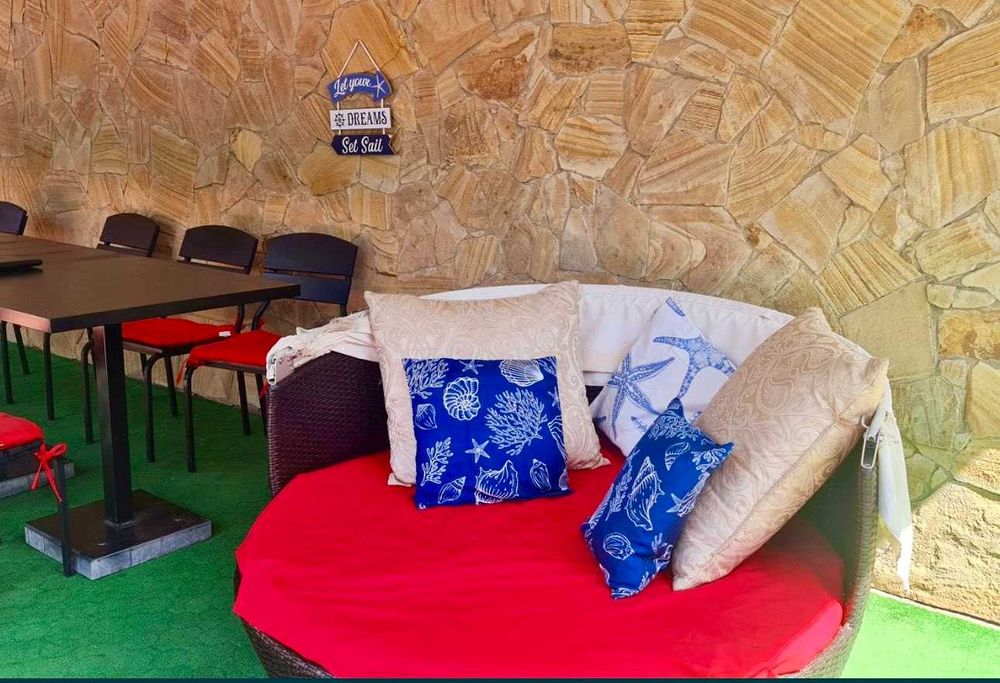 Дом 300кв. Бассейн с подогревом. Сауна, джакузи, бильярд.