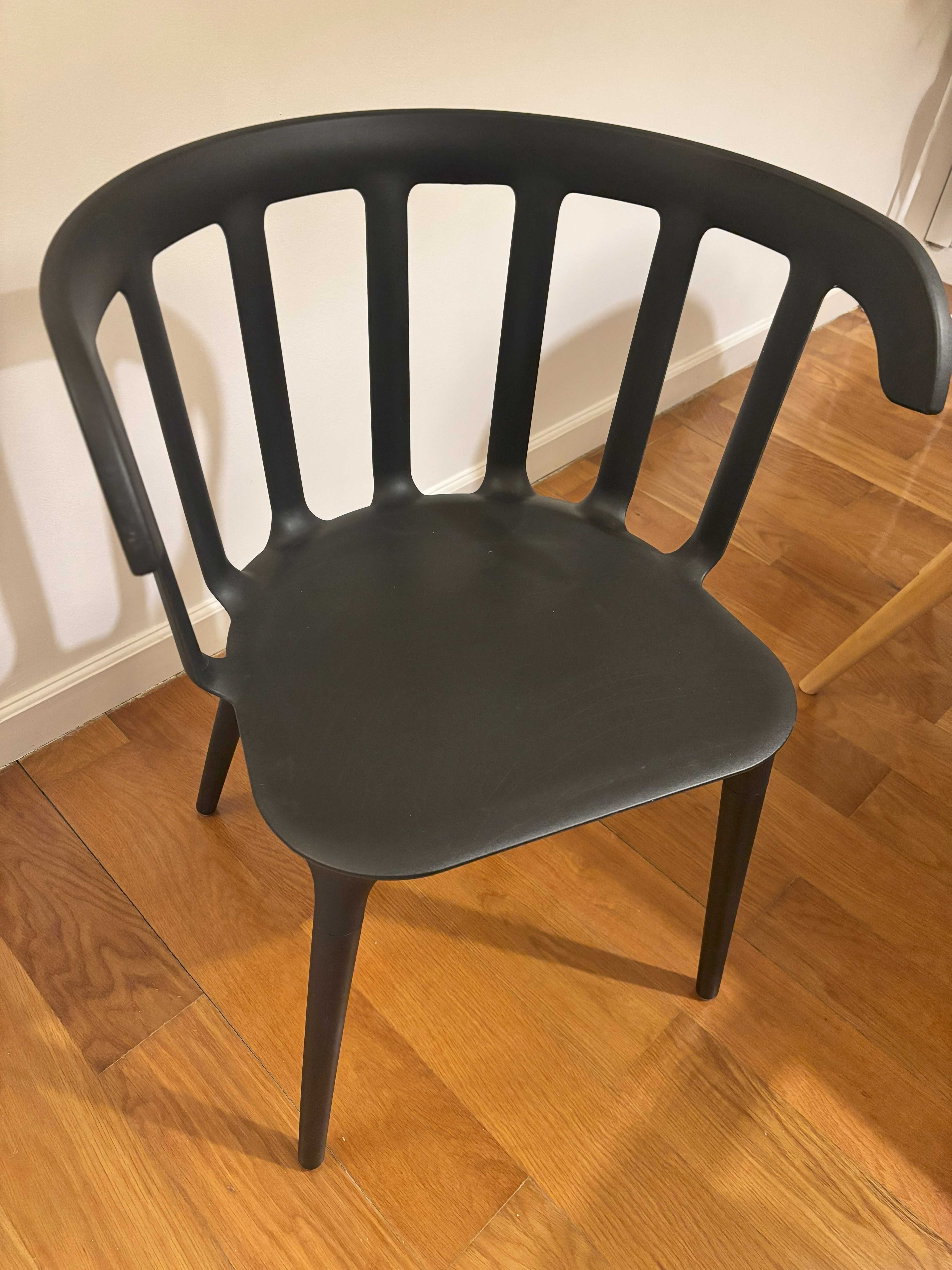Cadeira Preta - IKEA