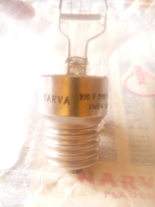 Żarówka narva 2000w z oprawką ceramiczną E40 PRL