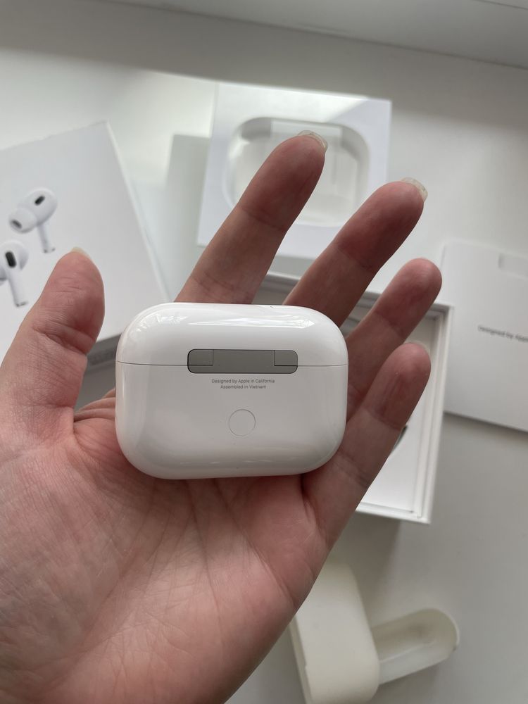 Навушники apple airpods 2 pro самі останні