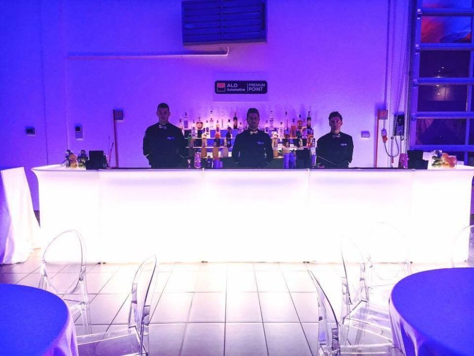 Bar Balcão con iluminação