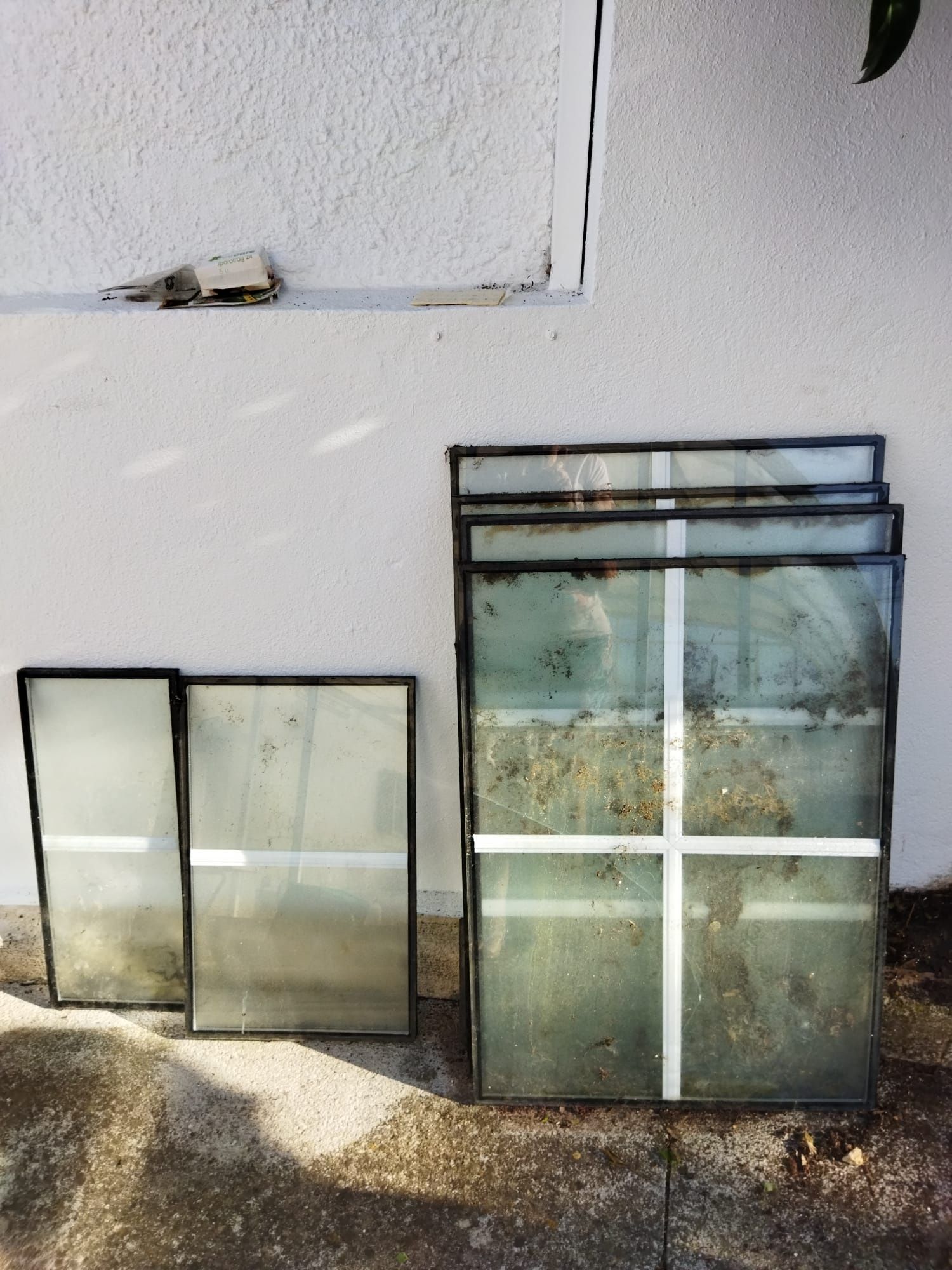 Conjunto de vidros duplos com quadriculado