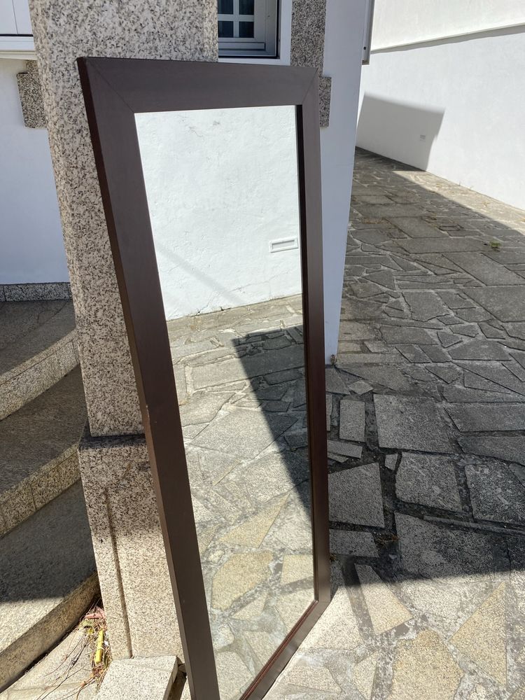 Espelho de Parede – Moldura Castanha