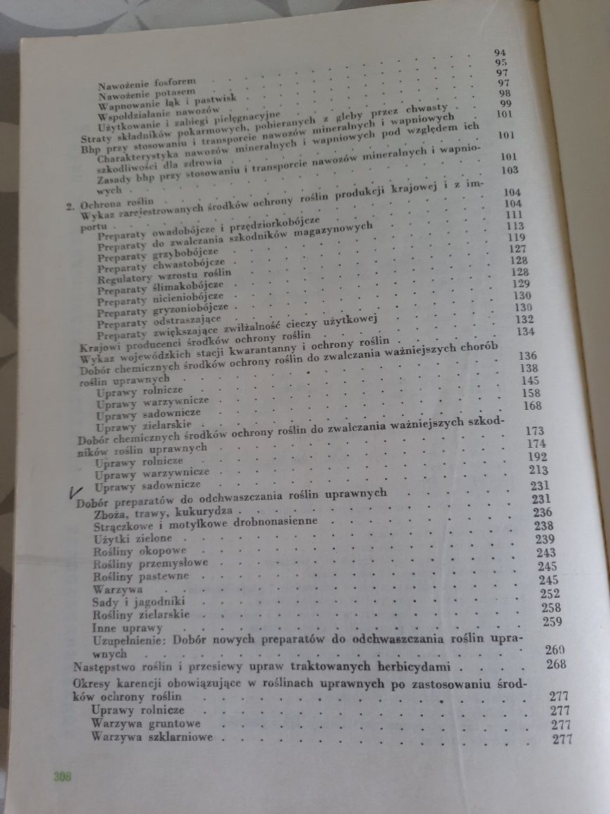 Książka poradnik nawożenia i ochrony roślin Agrochem