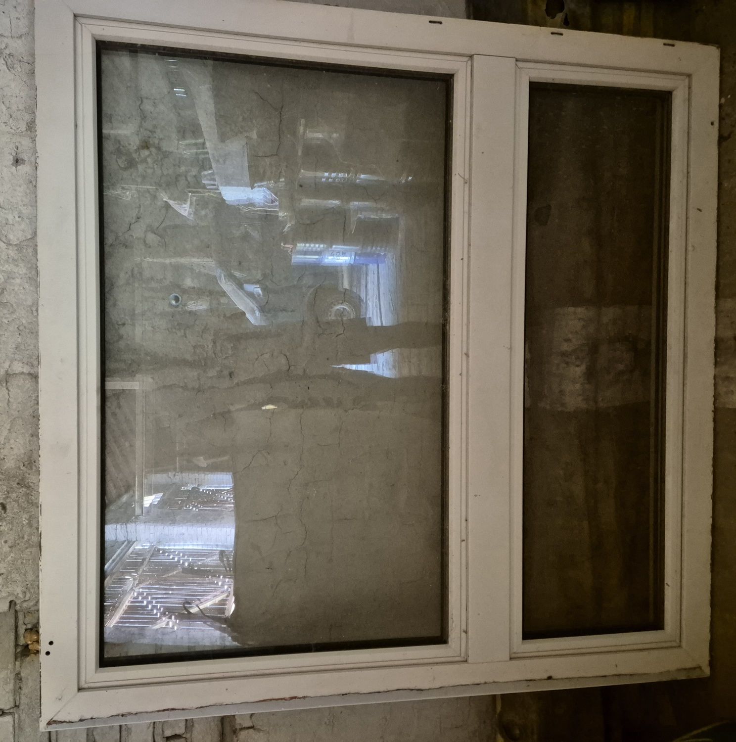 Okno plastikowe 143x147 dwuskrzydłowe