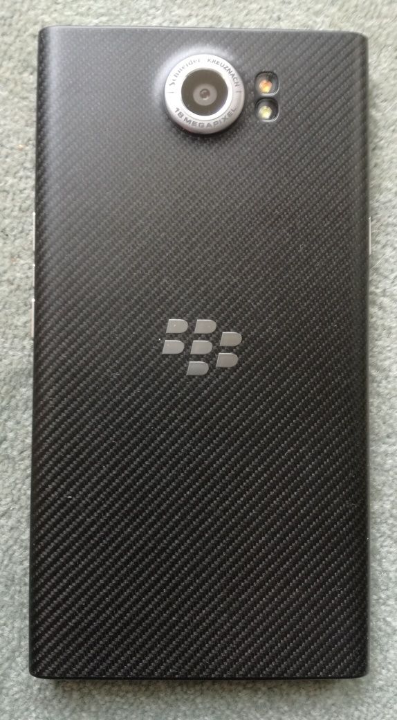 Piękny, działający, BlackBerry STV100-4