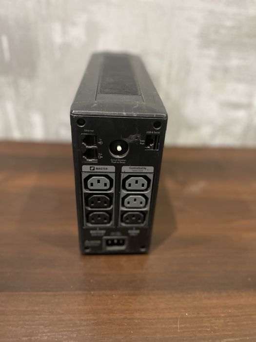 ИБП с аккумулятором APC Back-UPS RS 550 LSD