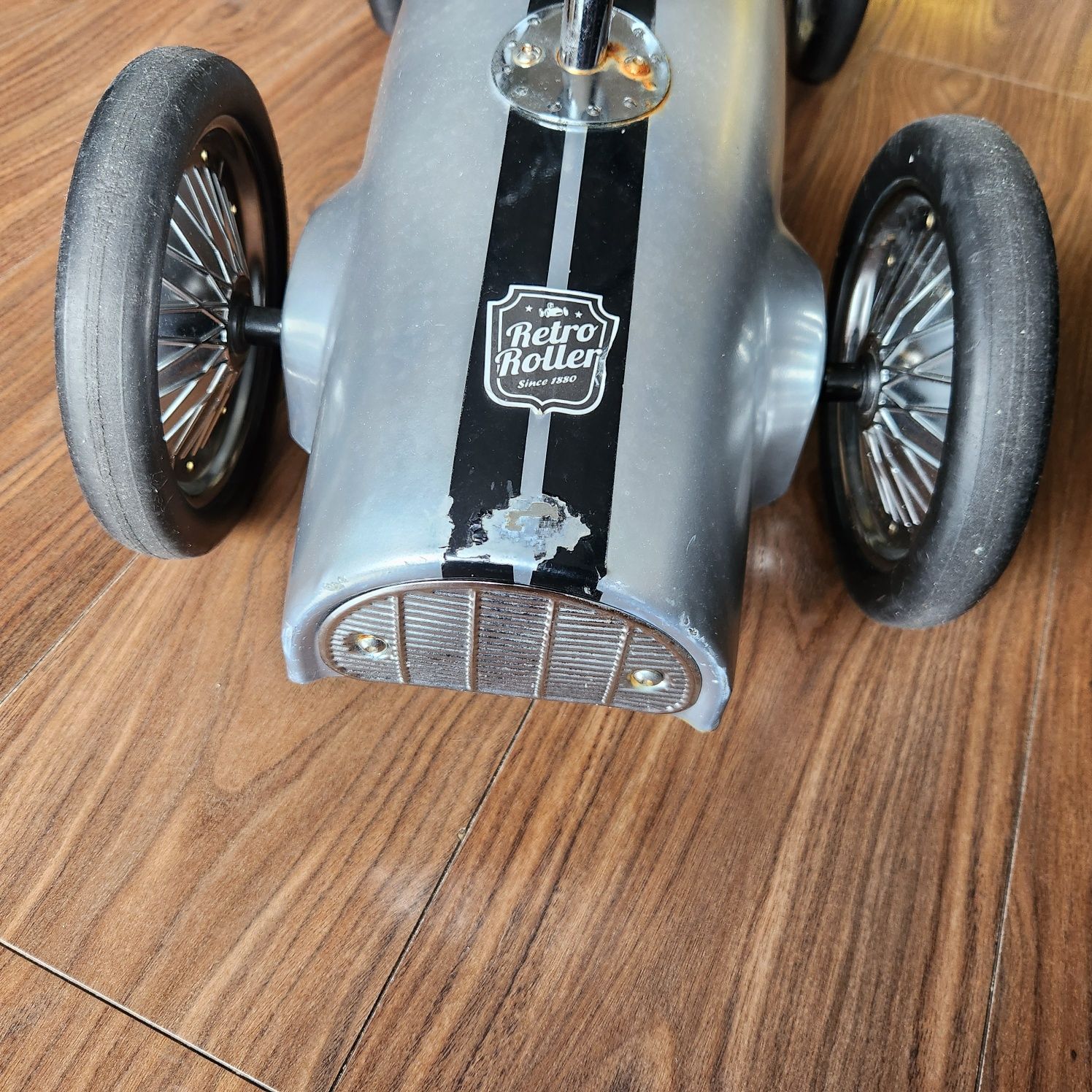 Retro wyścigówka ride on Retro Roller metalowy