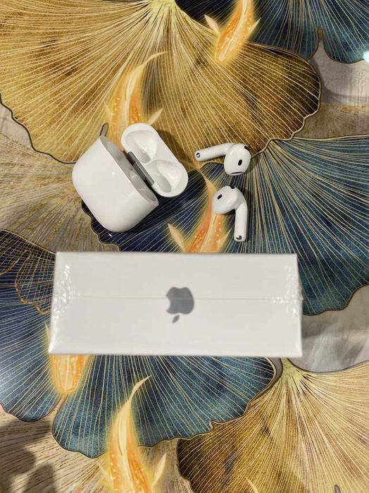 AppleAirPods 4, Bezprzewodowe słuchawki douszne z ANC