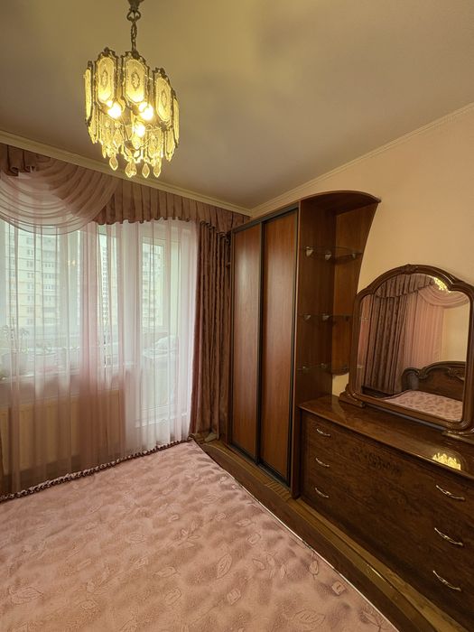 Продам 3-х комнатную квартиру на холодной горе