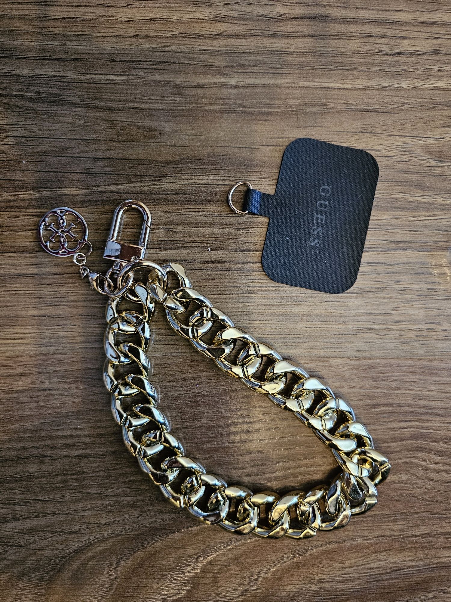 Łańcuszek do telefonu GUESS chain hand strap