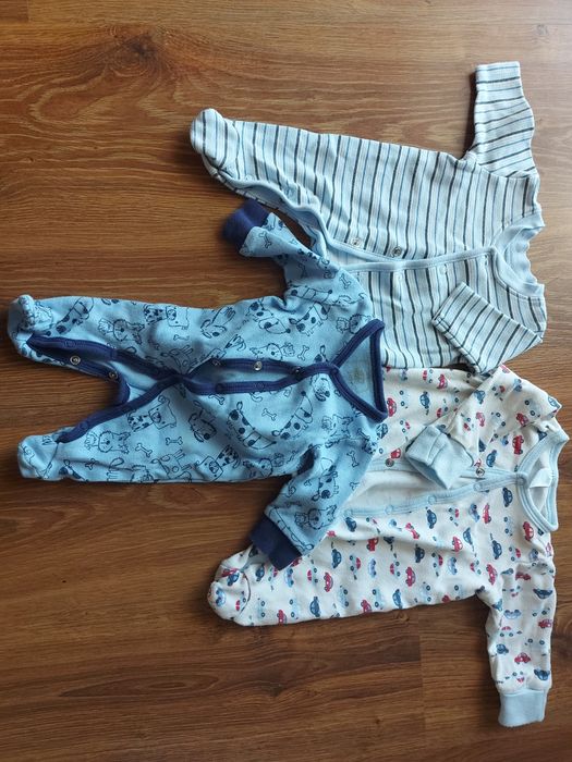 Zestaw ubranek 56