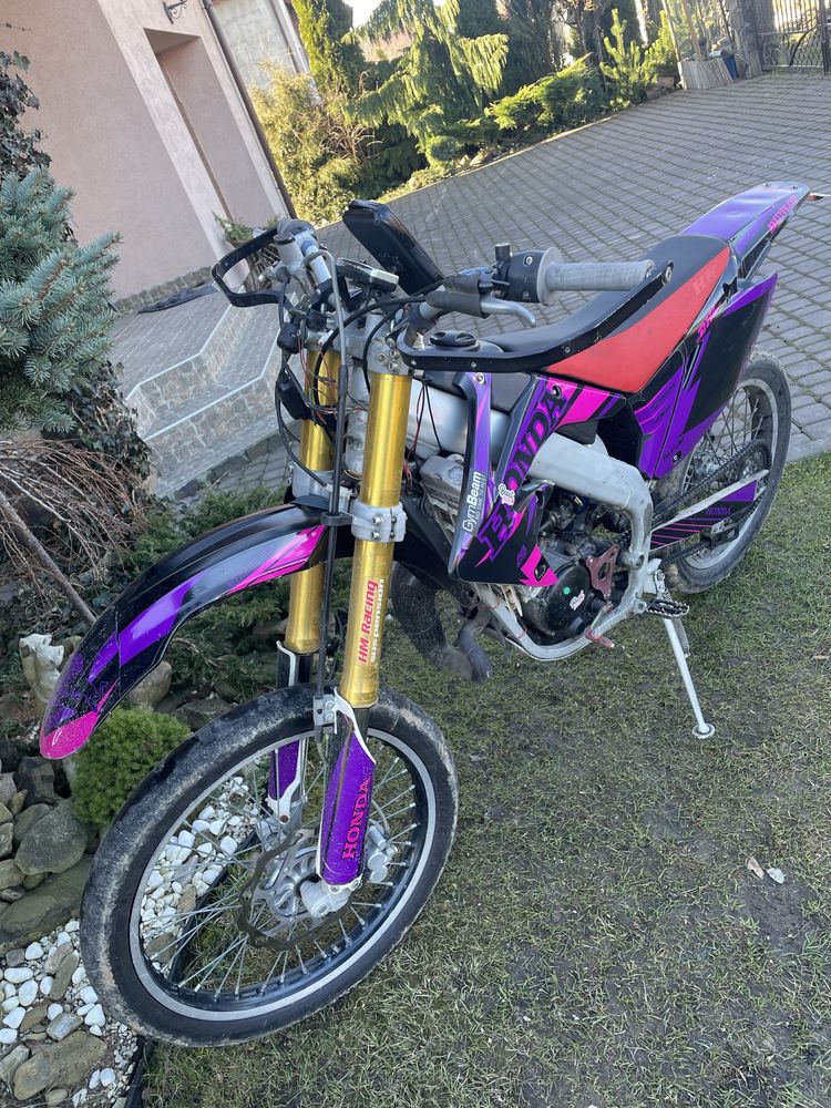 Продам мотоцикл honda cr