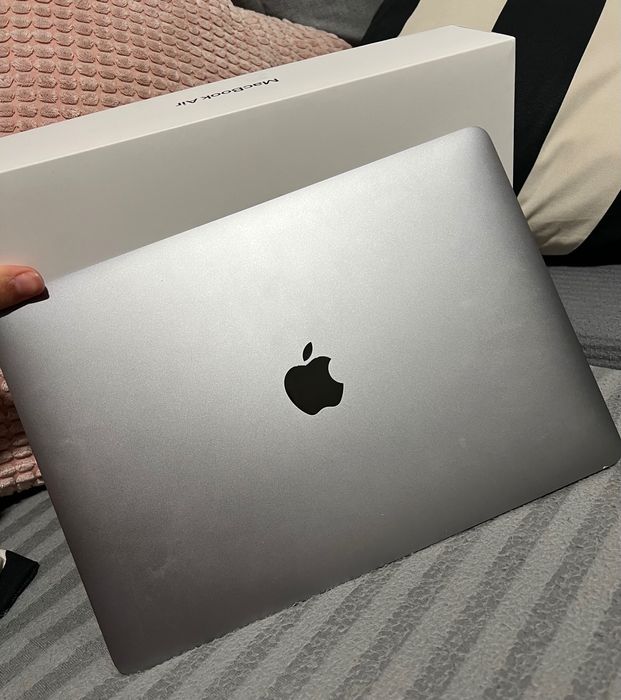 MacBook Air vendo