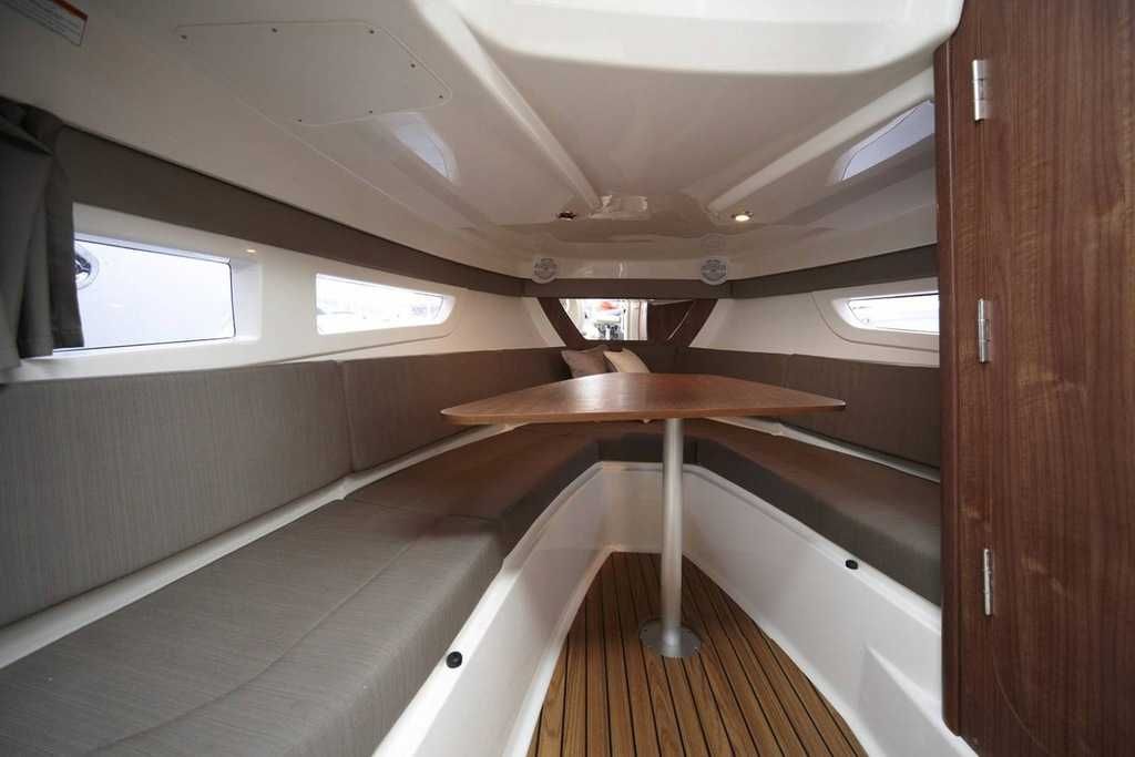 Czarter jachtu, wynajem łodzi Quicksilver Activ 805 Sundeck, Puck