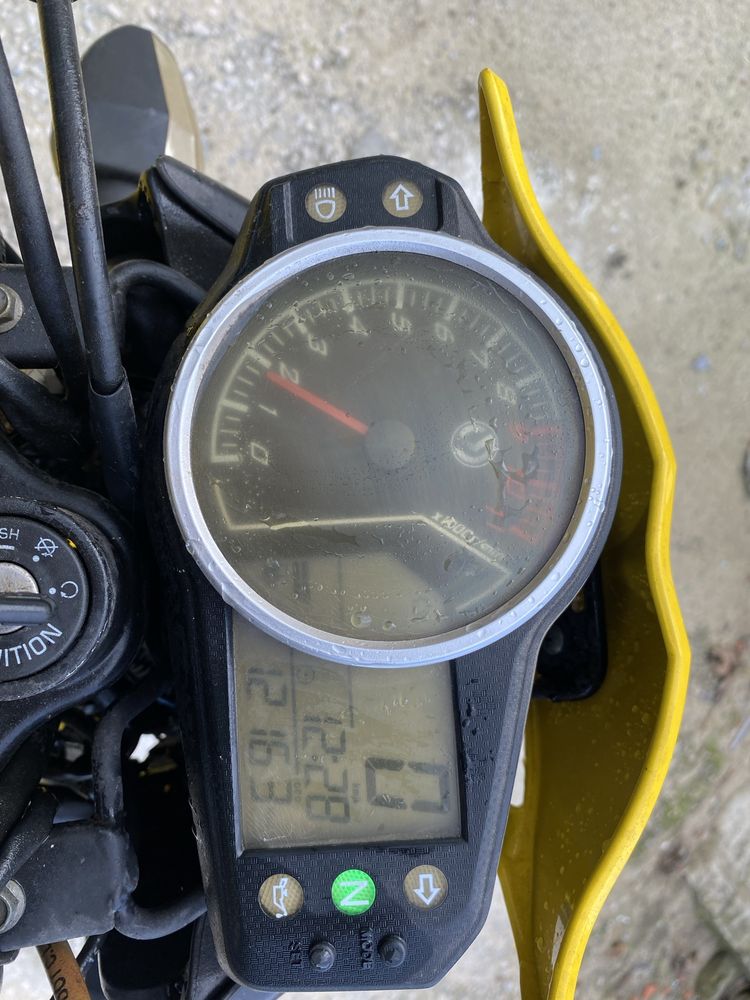 Moto 125 excelente
