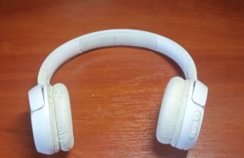 Навушники Bluetooth JBL 510 bу HАRMАN white