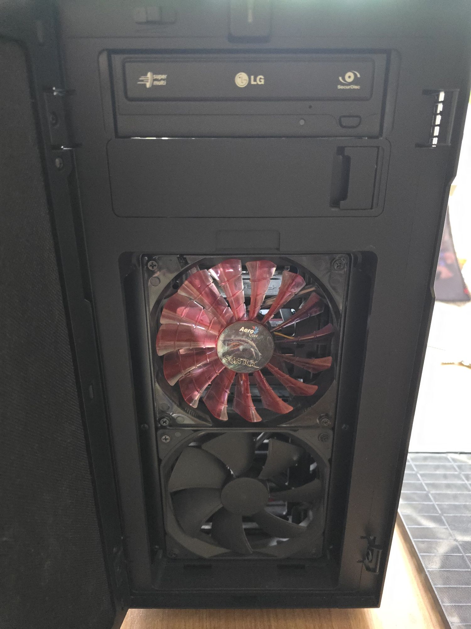 Komputer i7‑6700K | RTX 2070 | 16 GB RAM | SSD + HDD | Windows 10 Pro