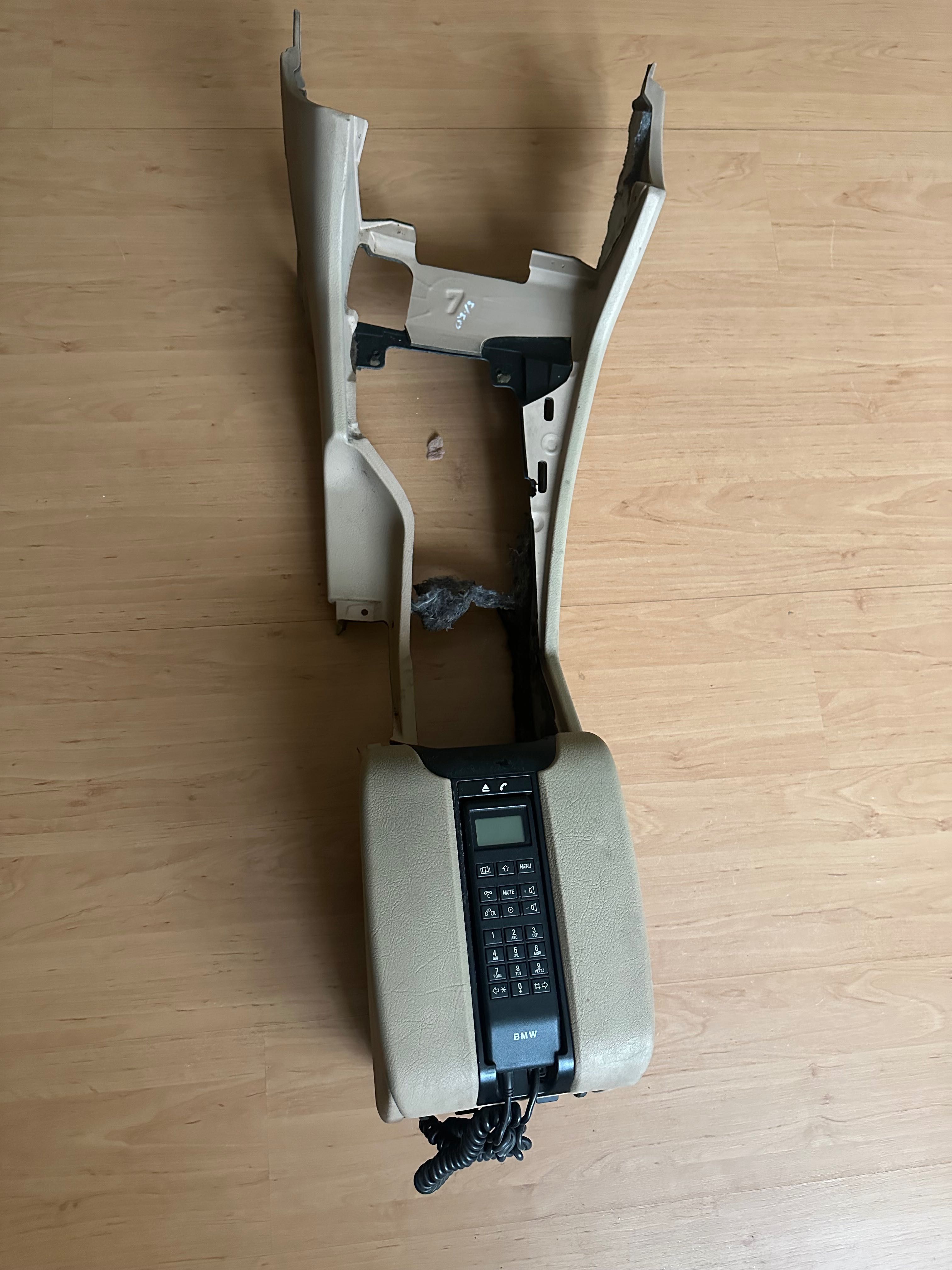 Telefon z podłokietnikiem BMW e39