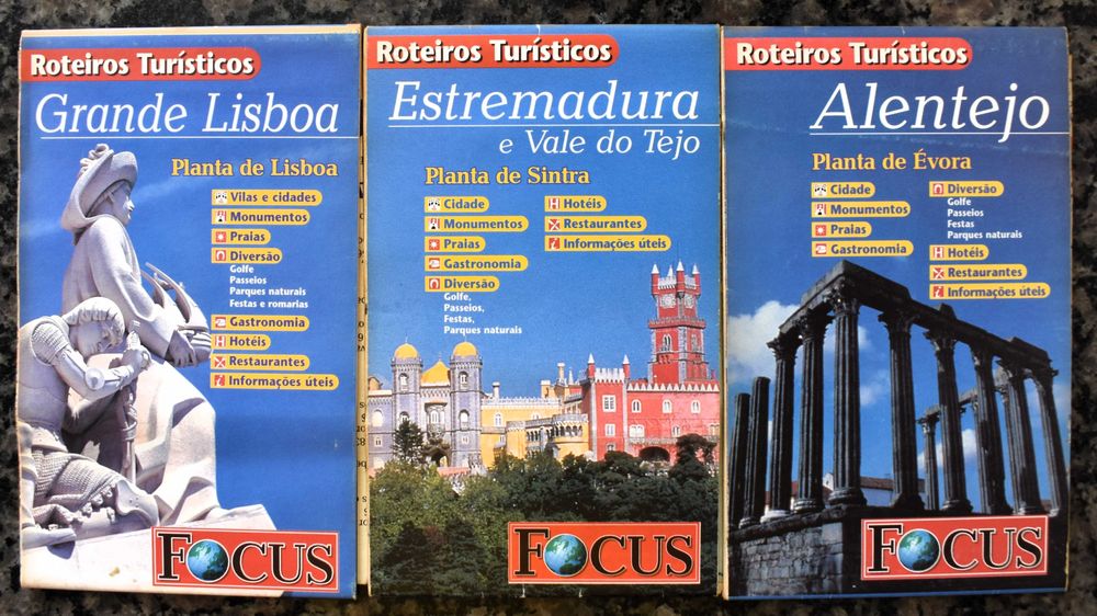 Roteiros Turísticos (8 guias de Portugal Continental e Açores)