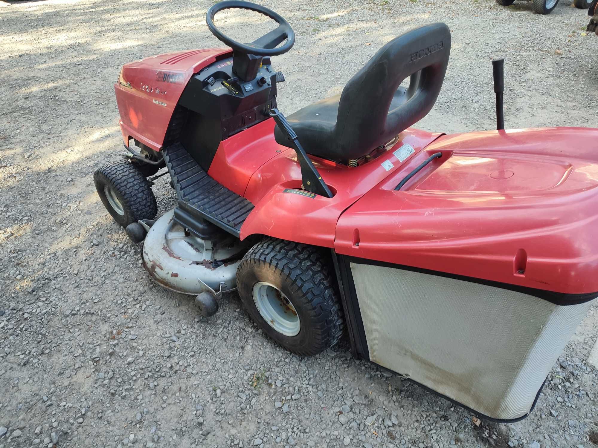 Silnik Honda 20 KM v-twin 2 cylindry GXV620 traktorek kosiarka