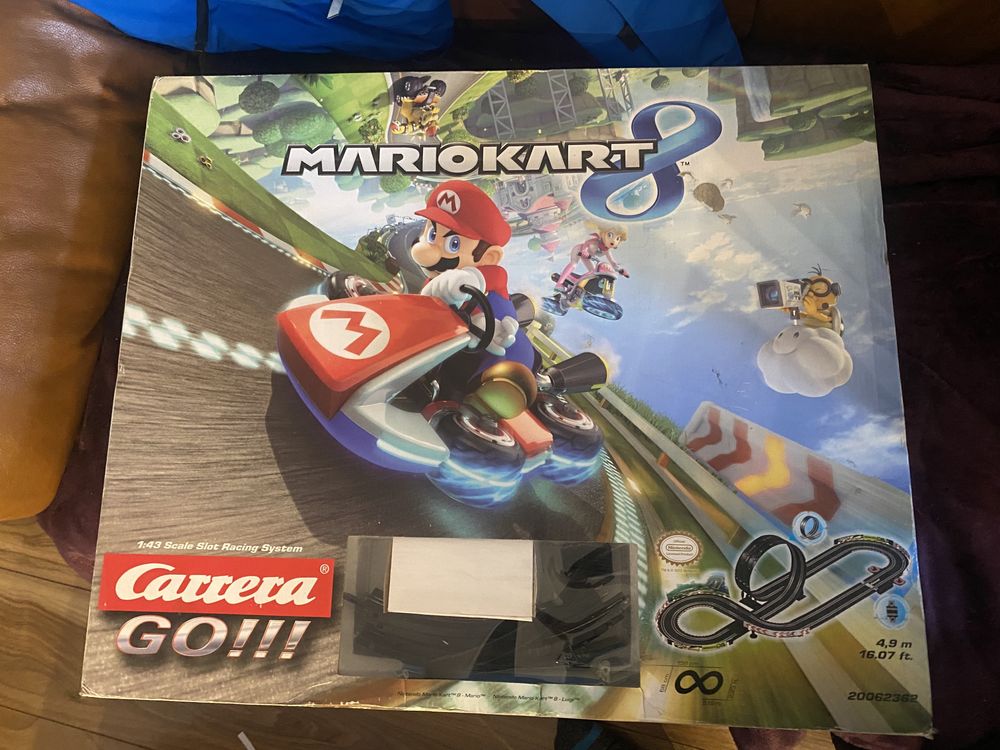 Dwa zestawy torów carrera Mariokart