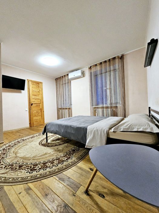 Ждем Вас в 1-ком квартире посуточно на Артековской 29, левый берег.