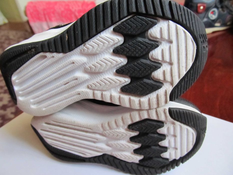 Дитячі кросівки NIKE New Balance