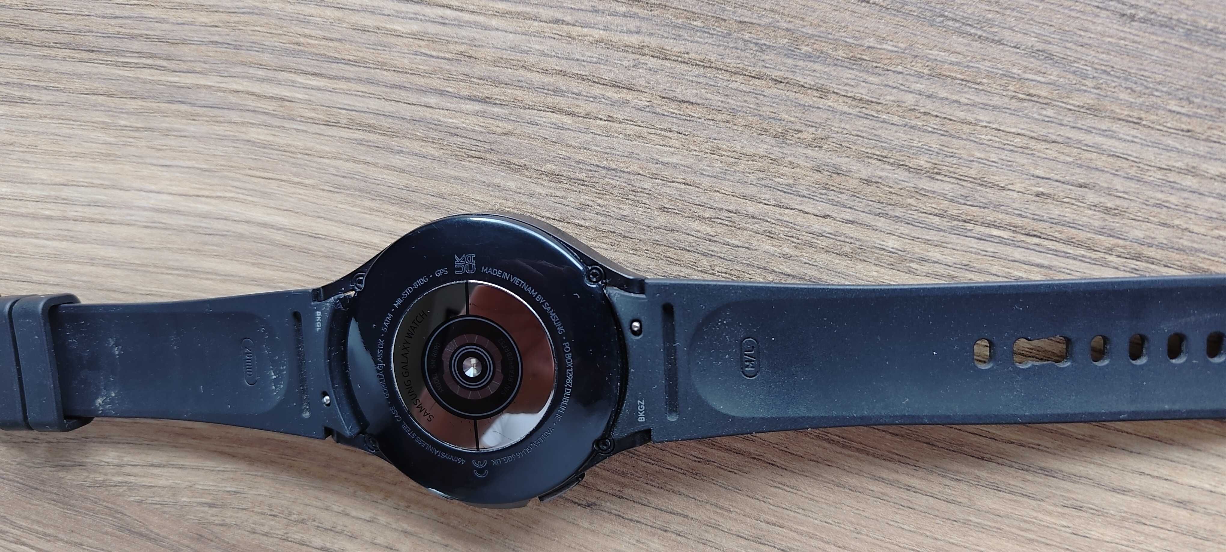 Samsung Galaxy Watch 4 Smartwatch