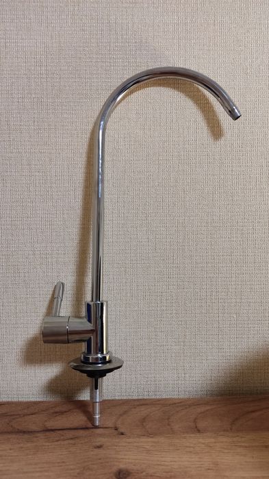 Водяний насос 12V + кран для дачі, автобудинків, кемперів