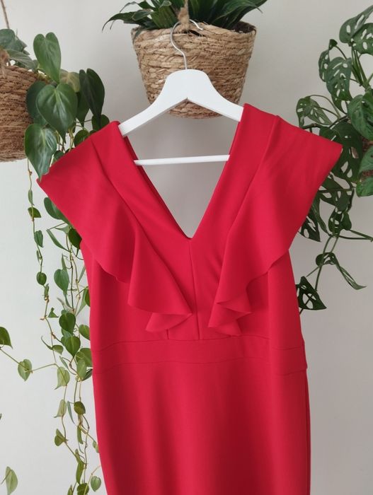 Sukienka koktajlowa, czerwona, z falbankami, dekolt V r.L Gerard