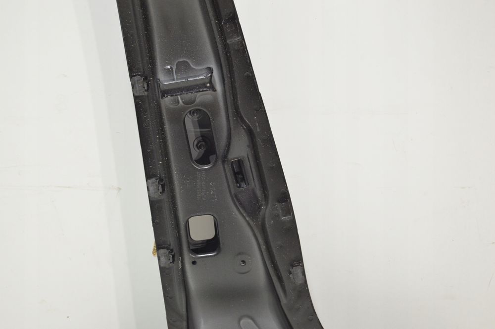 słupek środkowy b lewy mercedes w205 sedan c197