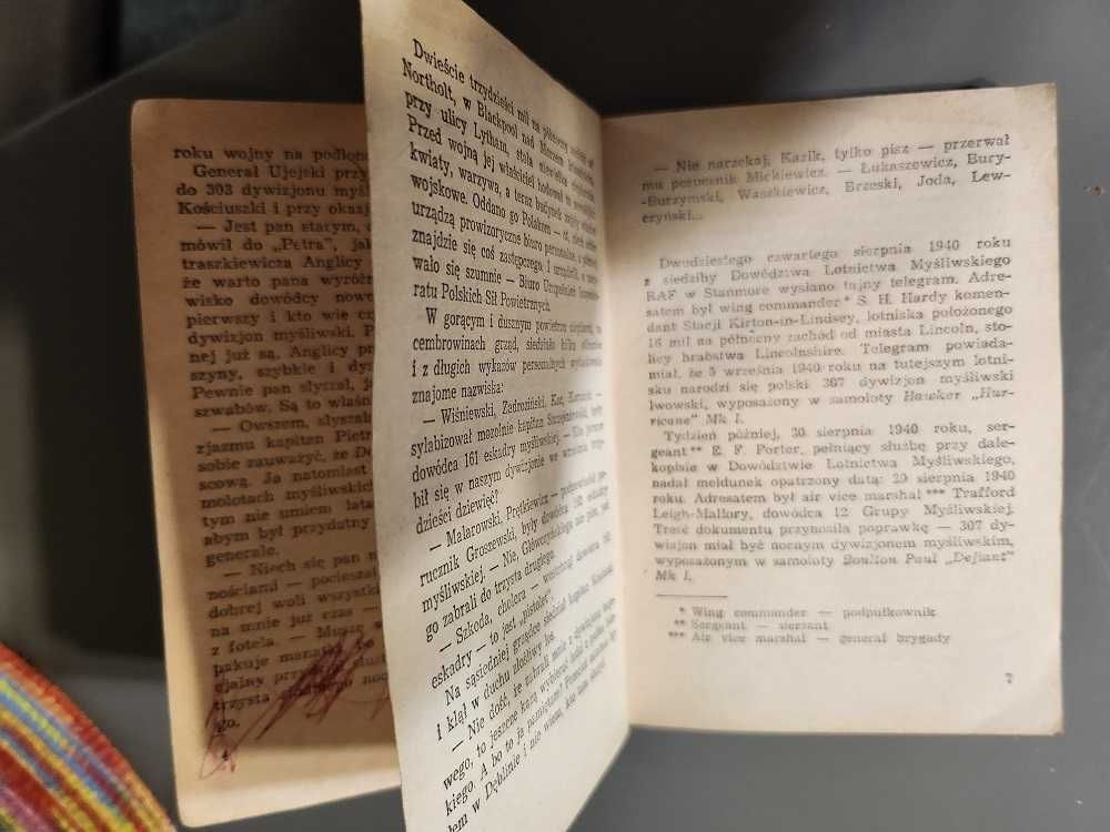 Puchacze czuwają w mroku Andrzej R. Janczak
