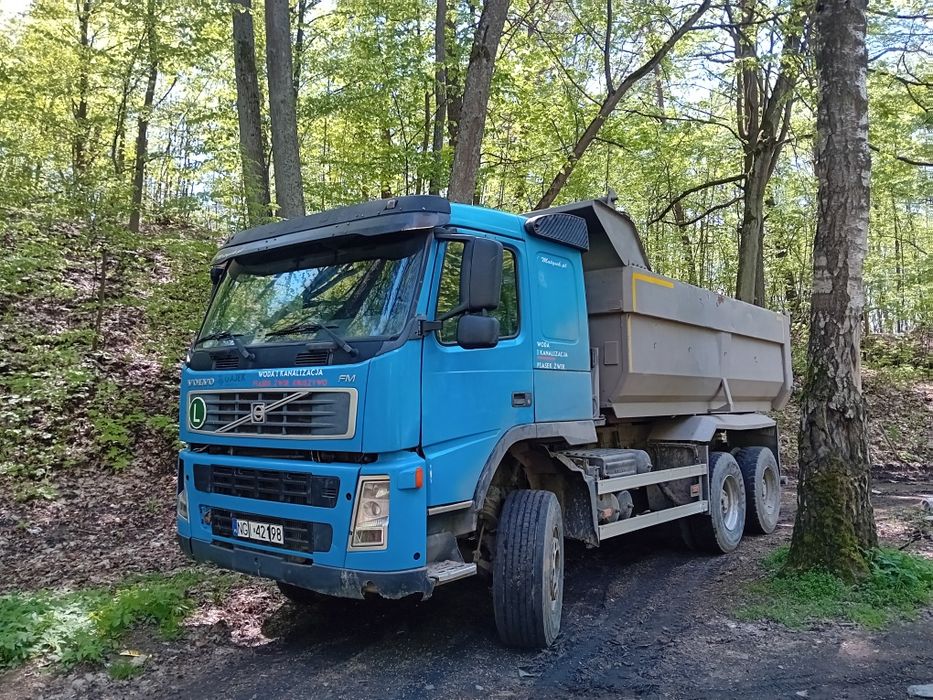 wywrotka 6x6 koparka czarnoziem żwir piasek