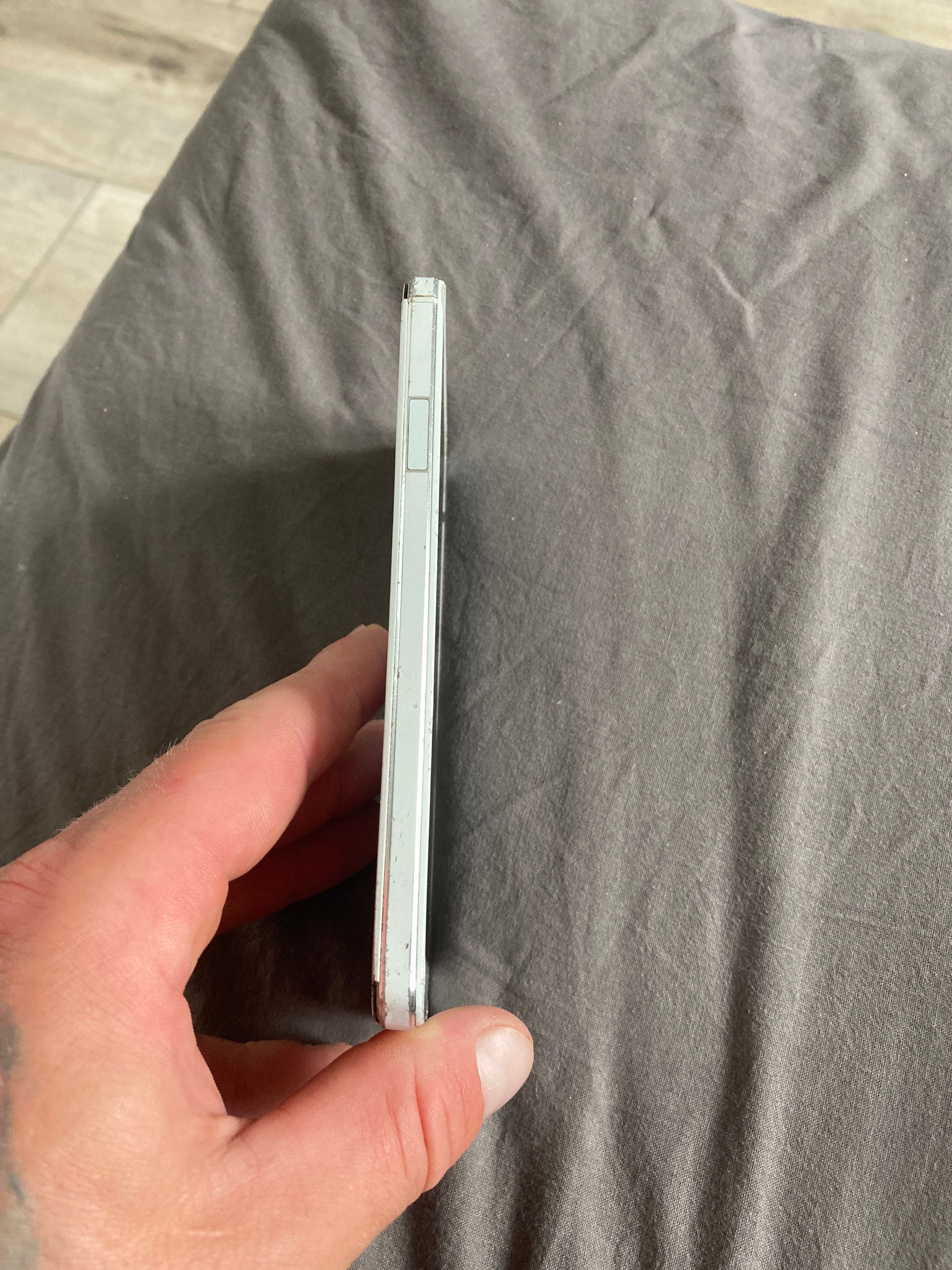 Telefon Huawei ATH-UL01
