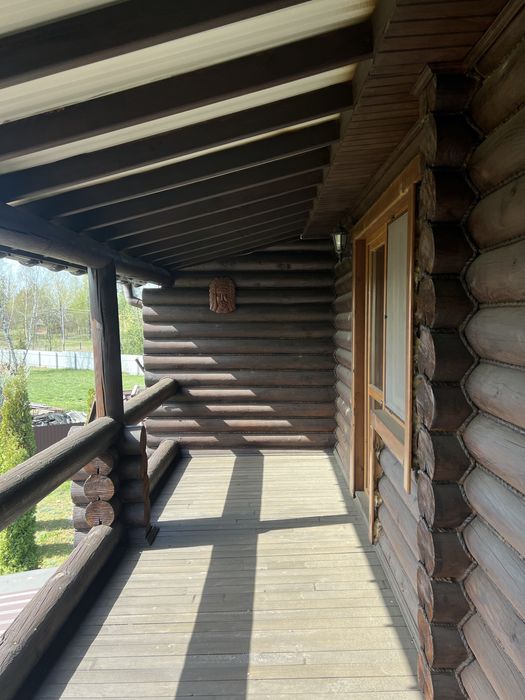 Продається 2х поверховий будинок біля озера у селі Нобель