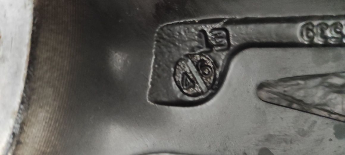 312 Felgi aluminiowe SEAT R 16 5x112 otwór 57,1 Bardzo Ładne Czarne