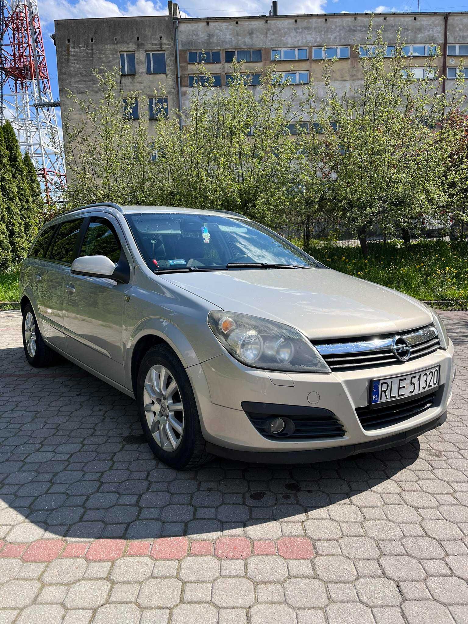 Opel Astra H3 1.7 CDTI Wersja Cosma