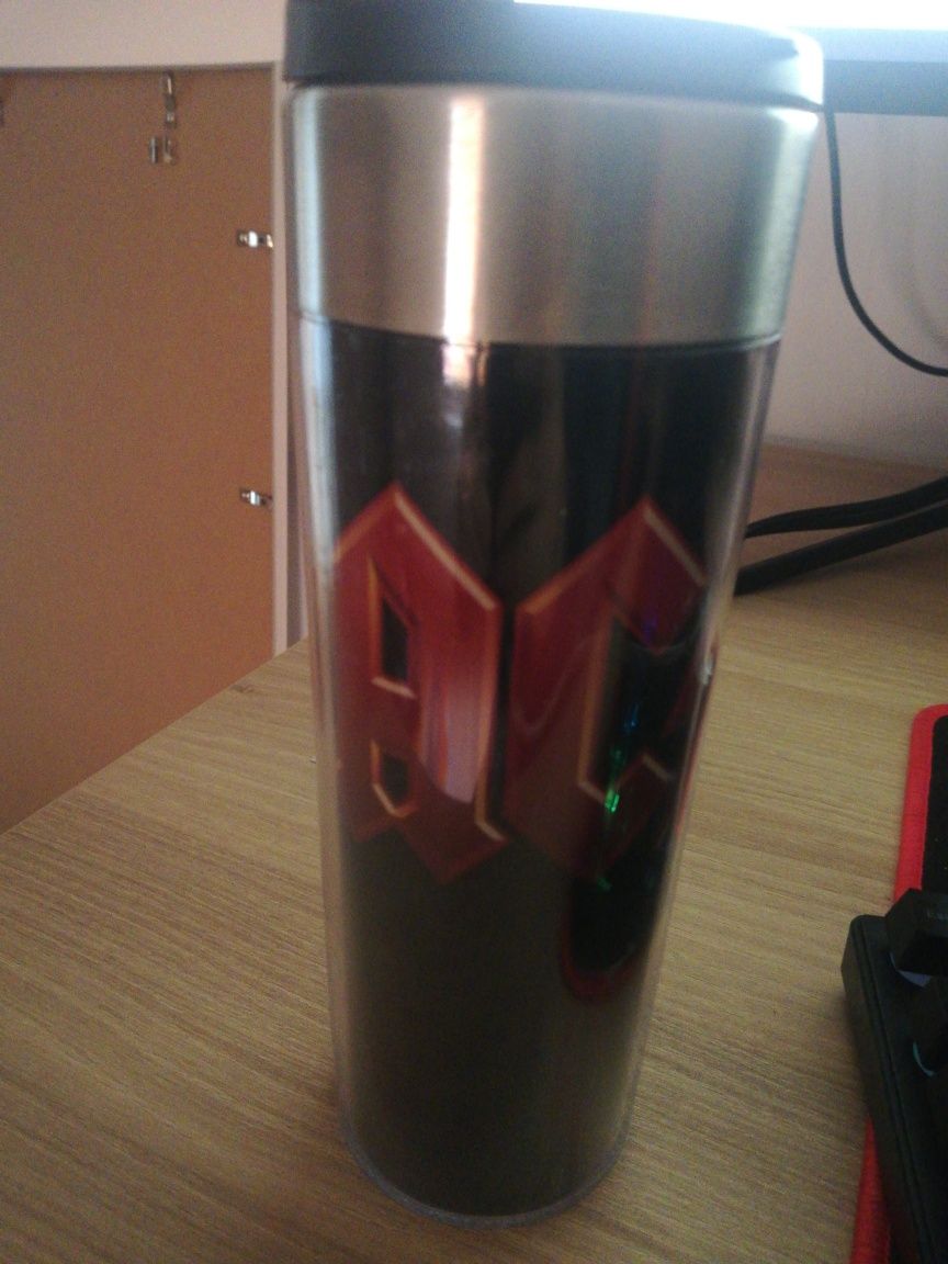 ACDC caneca termica