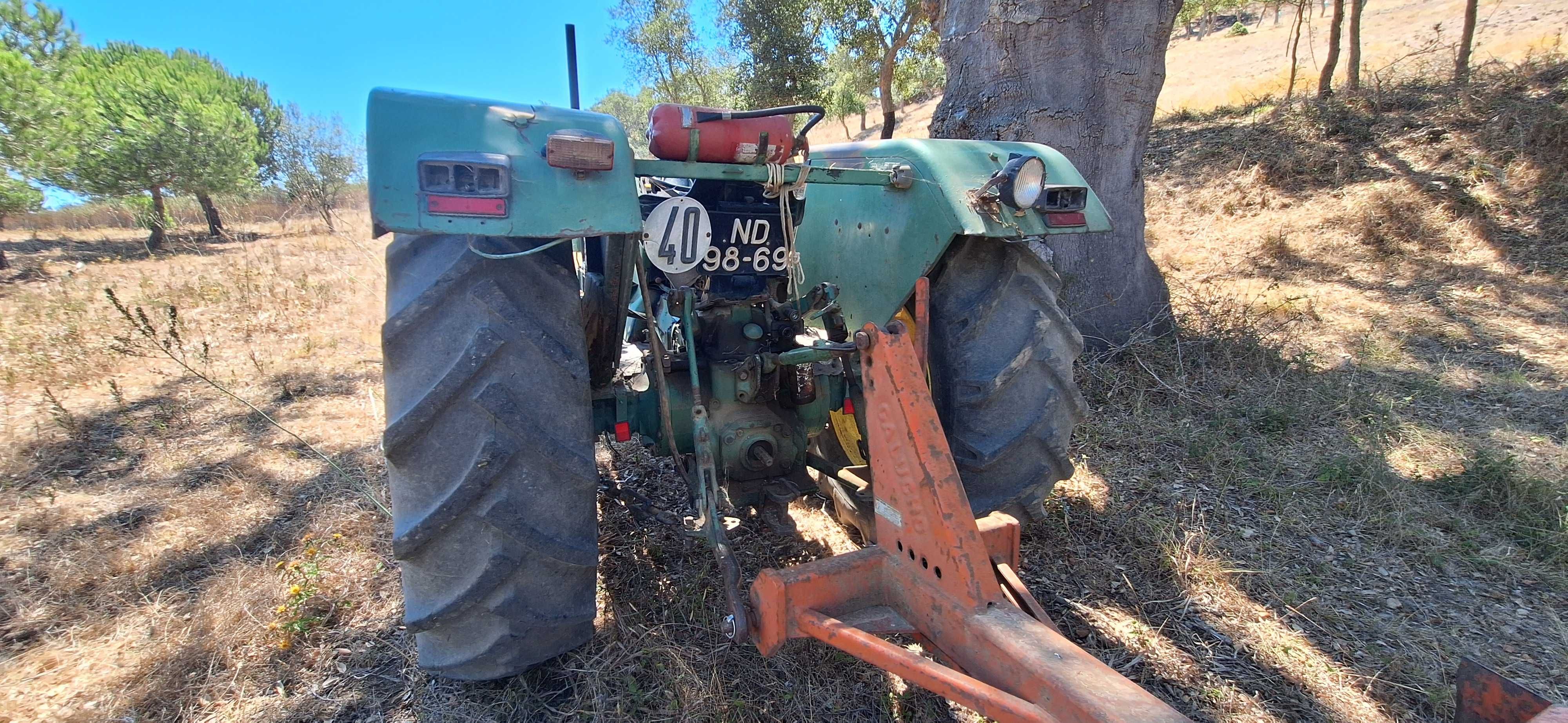 Tractor John Deere 2040 S