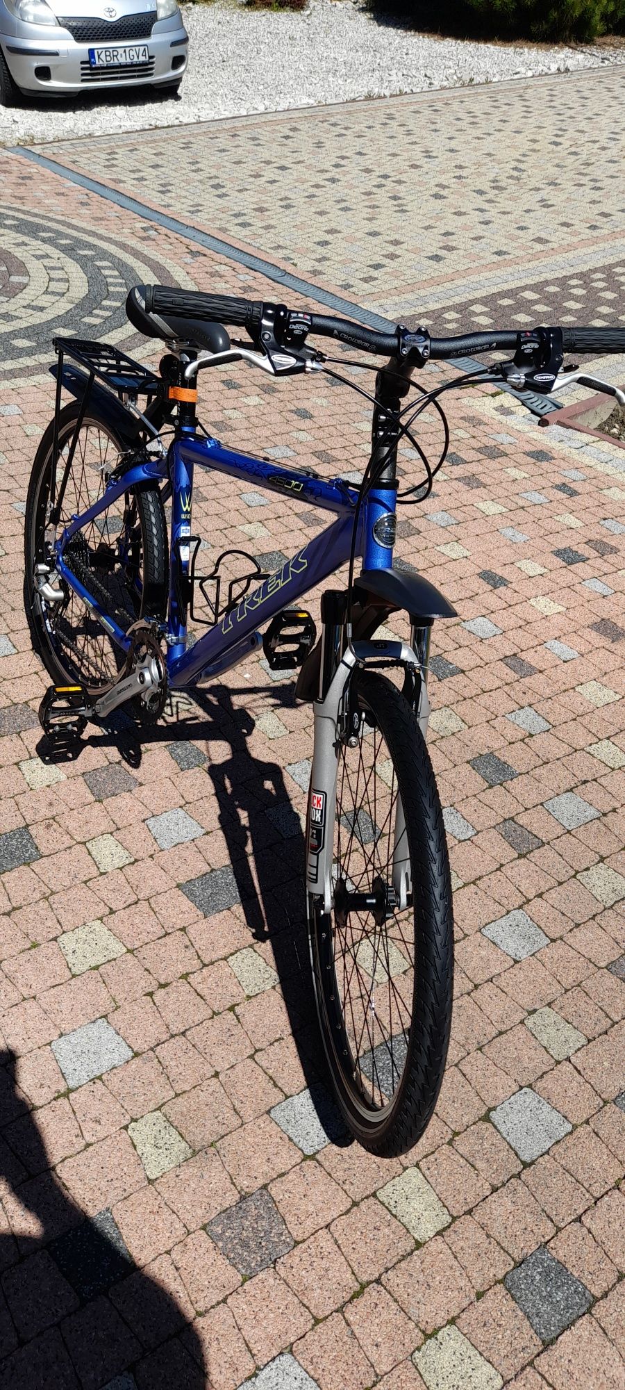 Rower Alu. TREK 4500/ Koła 26"/rama 18"/DEORE 3x9/Amortyzator 
Posiada