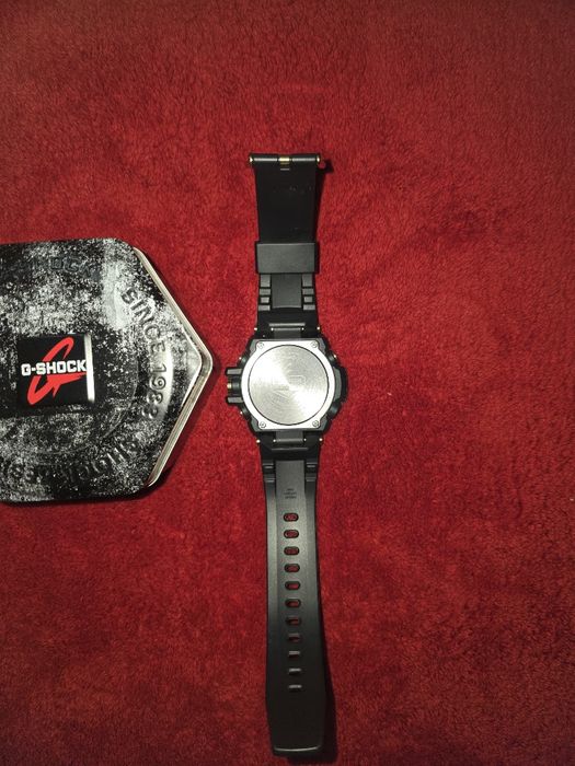 Relógio Casio G-Shock G-STEEL GST-B100 Dourado  - Como No