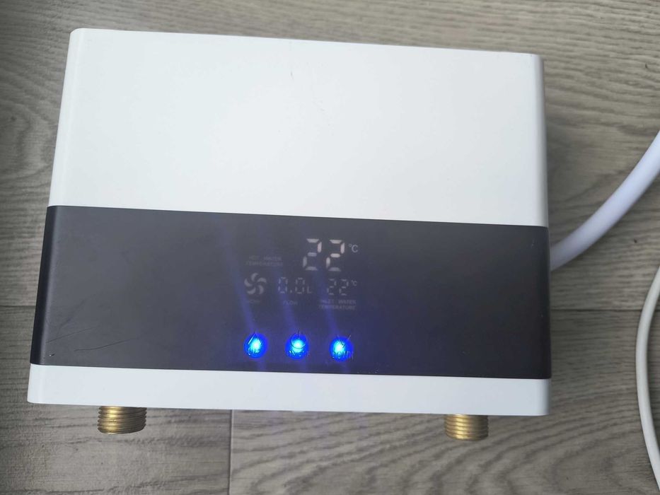 Elektryczny przepływowy podgrzewacz wody 6000w - nowy i ekonomiczny