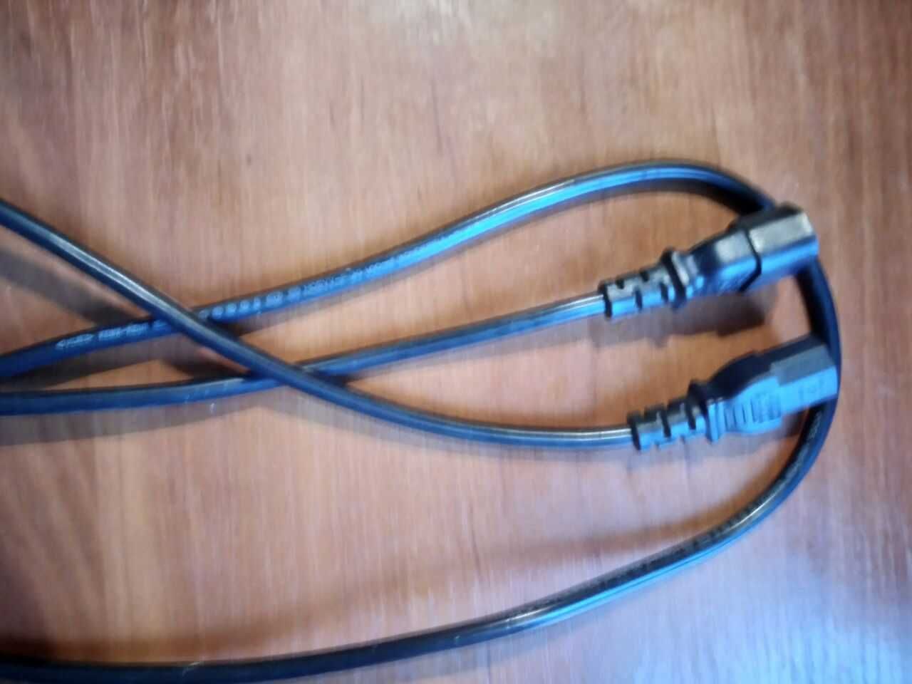 Кабель питания, патч-корд, VGA, s-video, USB для принт, AUX 3,5m, IDE.