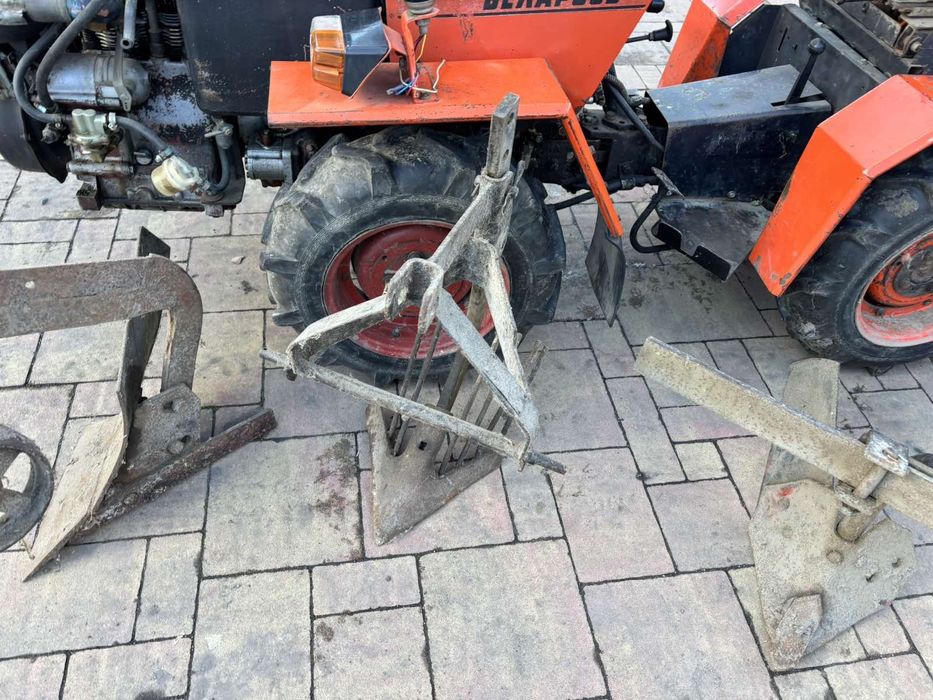 Навісне для мінітрактора.