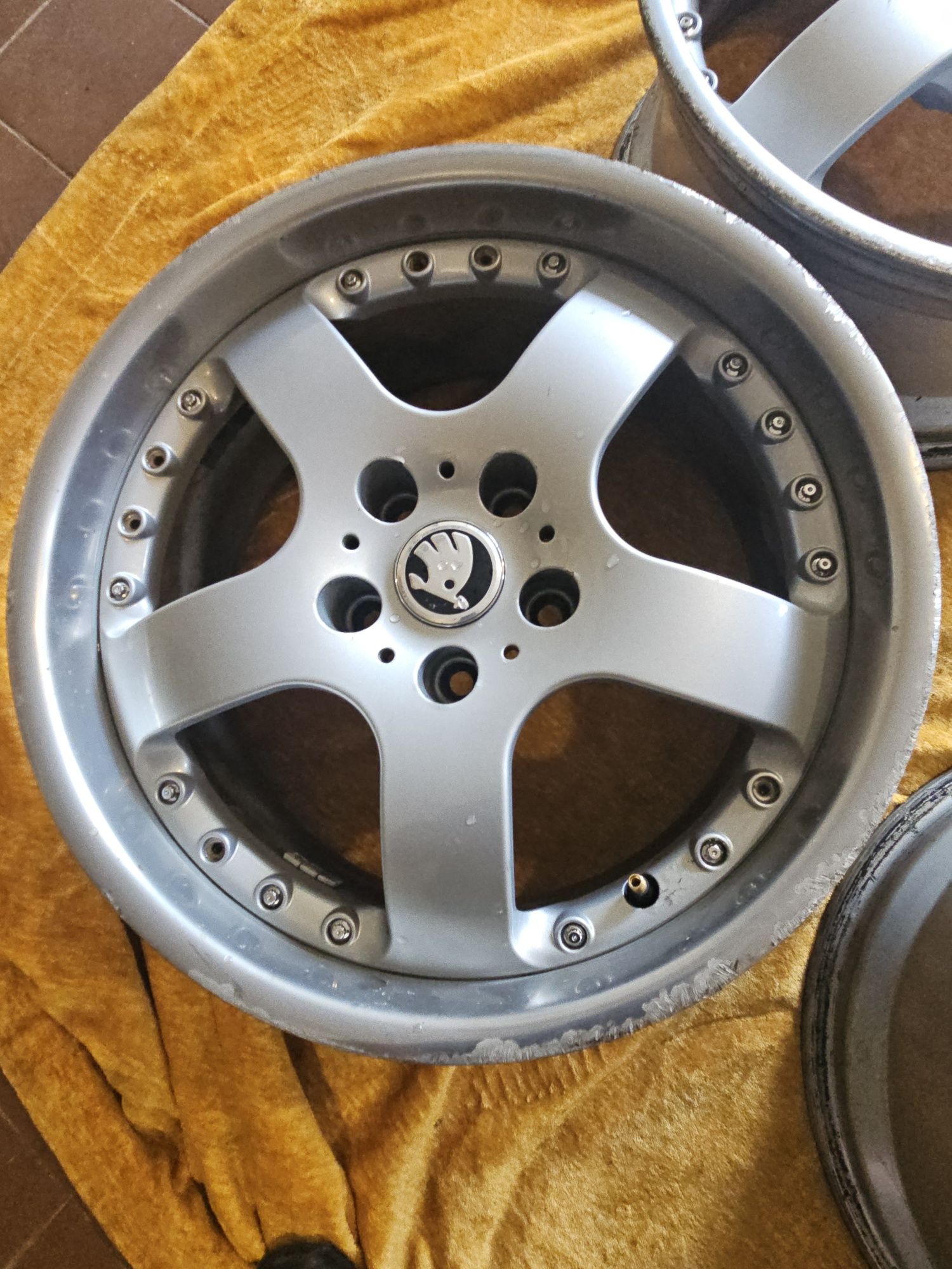 Alufelgi 17 5x112 8J VW, SKODA